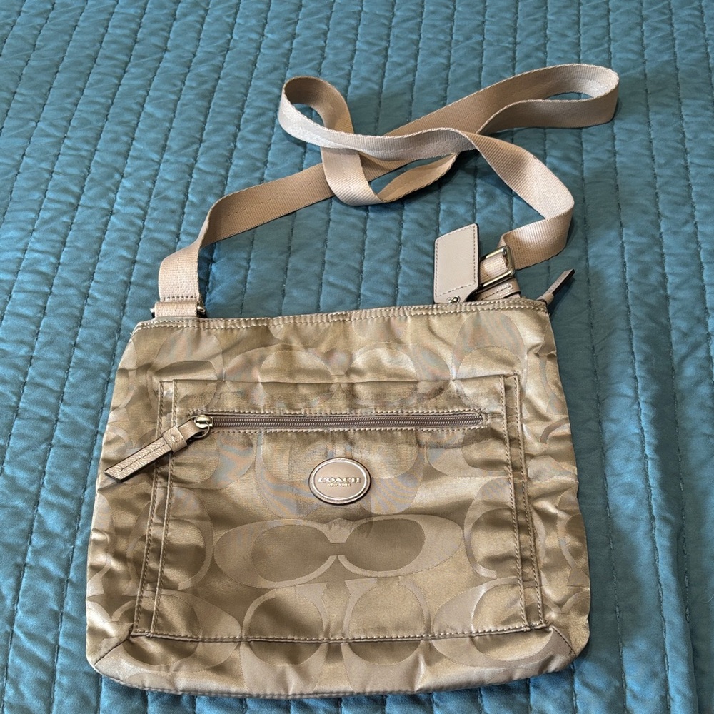 Coach Signature Nylon Swing-pack Beige